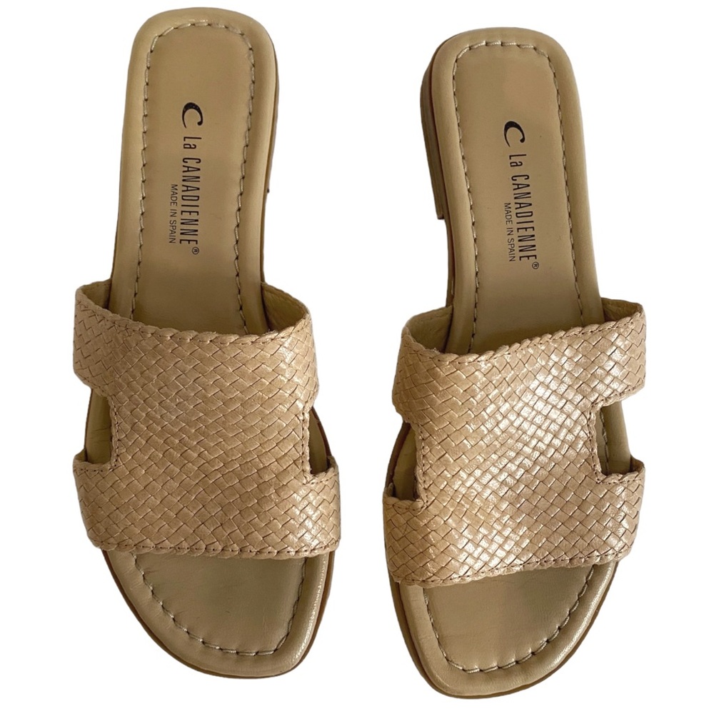 La CANADIENNE Tan Woven Sandals